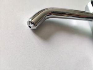 מכירה לוהטת מטבח משולב פליז מגע-משלוח נוזל חיישן אוטומטי אוטומטי מובנה סבון Dispenser עם את משאבת ברז מנות - Product Image 4