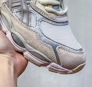 Chaussures de course rétro pour hommes NYCS, authentiques, de qualité supérieure, en maille respirante, décontractées, pour la marche, vente en gros - Product Image 6