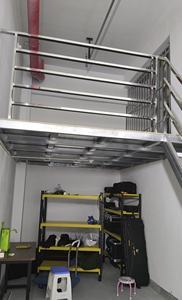 Estante de Exhibición Metálico Resistente Personalizado con LED, Protección Contra la Corrosión, Estante de Exhibición Independiente y Elegante con Etiqueta para Supermercado - Product Image 4