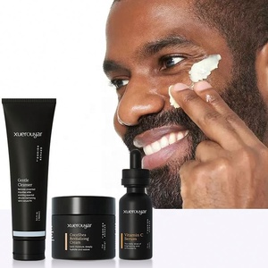 Nettoyant <span class=keywords><strong>visage</strong></span> OEM ODM, exfoliant, blanchissant, hydratant, réparateur, crème à la vitamine C, sérum facial, ensemble de soins <span class=keywords><strong>pour</strong></span> la peau <span class=keywords><strong>pour</strong></span> hommes de couleur - Product Image 3
