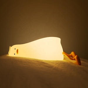 Dễ thương Mini vịt hình dạng Silicone ánh sáng ban đêm USB sạc <span class=keywords><strong>LED</strong></span> Điện thoại di động chủ nằm phẳng cho trẻ em - Product Image 3