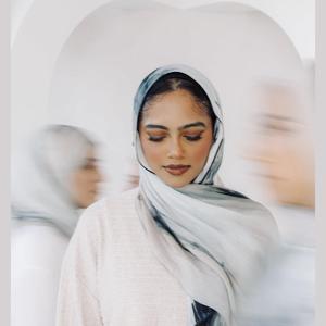 Hiyab Modal de Moda Musulmana con Logotipo Personalizado, Pañuelo para Mujer con Estampado Personalizable, Ligero, Duradero, Modesto, Cómodo y Elástico - Product Image 1