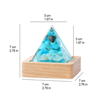 Lámpara de Mesa LED de Resina con Forma de Pirámide Oceánica, Mini Lámpara Nocturna USB con Paisaje de Conchas Marinas, Lámpara de Recuerdo con Temática de Playa para Cumpleaños