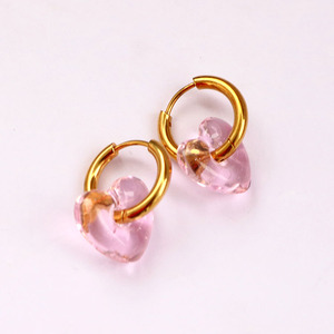 EG1035 인기 방수 데인티 18k 골드 스테인리스 스틸 램프워크 글라스 스윗하트 하트 댕글 참 허기 후프 귀걸이 - Product Image 2