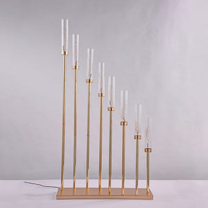 โคมไฟตั้งพื้นโลหะสีทอง8หัวสำหรับงานปาร์ตี้เวทีงานแต่งงานดีไซน์ใหม่สำหรับติดถนน - Product Image 3