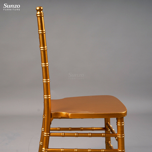 Silla de Comedor Chiavari Apilable de Madera Maciza Dorada, para Uso Comercial en Hoteles, Bodas, Banquetes, Eventos y Fiestas, Duradera y Estable - Product Image 4