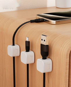 Organisateur de câbles magnétique pour bureau, clips de rangement pour câbles de données, support de fixation pour câbles, organisateur de rangement fixe pour la maison, le bureau, la voiture, le mur - Product Image 4