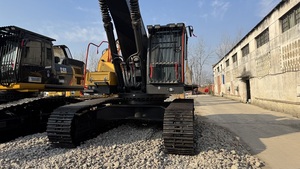 รถขุดตีนตะขาบ Volvo EC480 มือสอง 48 ตัน พร้อมเครื่องยนต์ เกียร์บ็อกซ์ และปั๊มเกียร์ Komatsu ของแท้ รับประกัน 1 ปี รุ่นปี 2024 - Product Image 3