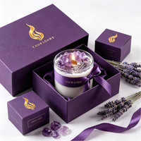 Lot de bougies parfumées en cire de soja à la cristal d'améthyste et aux bourgeons de lavande, mèche en bois, marque privée, avec boîte à ruban violet