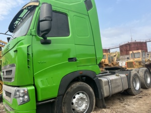 รถบรรทุกหัวลาก SINOTRUCK HOWO T7H 6X4 ดีเซล 150-250 แรงม้า แรงบิด 500-1000 นิวตันเมตร ยูโร 1 เกียร์ธรรมดา มือสอง สำหรับขนส่งโลจิสติกส์ - Product Image 3