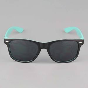 Gafas de Sol Cuadradas de Moda Unisex con Logotipo Personalizado Impreso al por Mayor, Protección UV400, Montura Completa, Certificación CE - Product Image 1