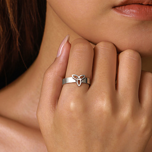 Bague en acier inoxydable, forme géométrique, design ouvert, bijoux unisexes tendance - Product Image 1