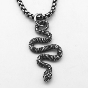 yunnique Unisex <b>Titanium</b> Steel Snake Pendant Necklace Punk Style Animal Zodiac Jewelry 316 Stainless Steel <b>Chain</b> Hip Hop Fashion - Product Image 1
