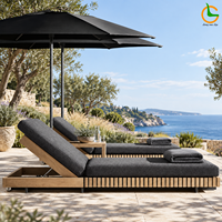 Ensemble de chaises longues d'extérieur modernes en teck avec coussins - Banc de jardin de luxe, mobilier de patio pour piscine, parc, hôtel