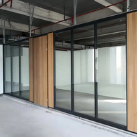 Cloison de bureau insonorisée moderne en verre, système de cloison en verre trempé transparent avec cadre en aluminium pour bâtiment commercial