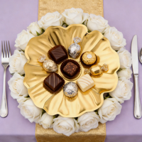 Assiettes en papier jetables en forme de fleur de 8 pouces, dorées à chaud, saines, écologiques et de qualité alimentaire