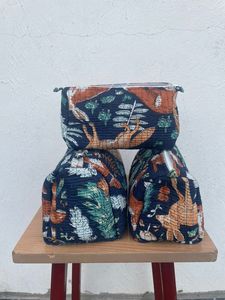 Conjunto de Bolsos Tote de Viaje Acolchados de Algodón para Mujer, Estampado de Tigre, Cierre de Cremallera, Estilo Moderno, Portátiles para Todas las Temporadas - Product Image 2