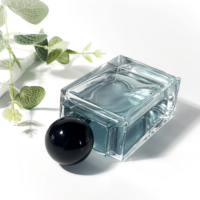 Récipient vide de forme unique pour bouteille d'huiles parfumées Bouteille de parfum en verre de luxe 100ml Crème de soin de la peau Épices Sérigraphie