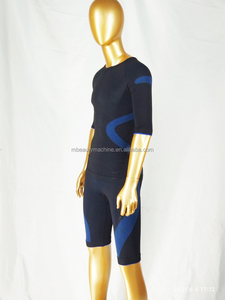 Combinaison de massage EMS sans fil intelligente, longueur genou, pour tailles fines et grandes, écologique, par Miha Bodytec - Product Image 6