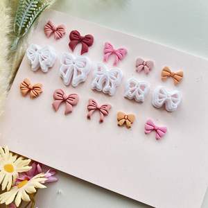 Molde cortador de arcilla polimérica de cerámica suave de Navidad, guirnalda de lazo, molde de corte en relieve, herramienta de fabricación de joyas colgantes para pendientes DIY - Product Image 1