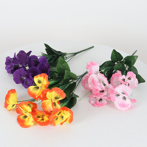 Fleurs artificielles Jessie Pansy 36cm en soie pour la décoration de la maison, du jardin et des mariages - Product Image 4