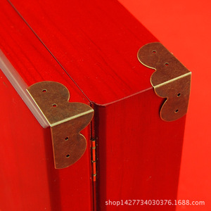 Protectores de Esquinas Estilo Antiguo 30x22mm de Acero al Carbono para Cajas de Almacenamiento, Diseño Tradicional - Product Image 3