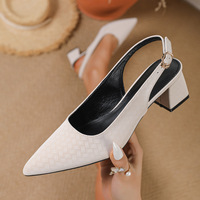 Sandales pour femmes à talon bloc, bout pointu, style formel, à bride arrière, à talon épais, pour le travail, à bout pointu, à enfiler, pour l'été