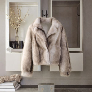 Cappotto in Pelliccia Sintetica Classico Ecologico di Alta Qualità, Spesso e Morbido per l'Inverno, Vendita all'Ingrosso per Donne - Product Image 1