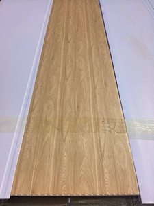 Panneaux de <span class=keywords><strong>plafond</strong></span> <span class=keywords><strong>et</strong></span> de <span class=keywords><strong>mur</strong></span> en PVC à rainures en V à bas prix avec finition en stratifié bois réaliste - Product Image 3