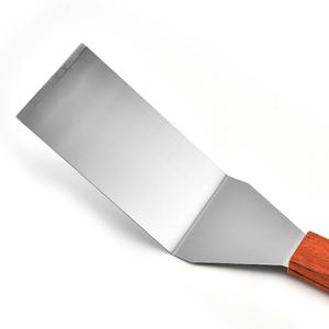 Espátula pesada <span class=keywords><strong>para</strong></span> plancha, accesorios <span class=keywords><strong>con</strong></span> mango de madera, espátula de acero inoxidable y raspador de plancha <span class=keywords><strong>para</strong></span> parrilla plana de hierro fundido <span class=keywords><strong>para</strong></span> barbacoa - Product Image 4