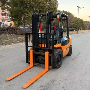 Carrello Elevatore <span class=keywords><strong>Toyota</strong></span> Usato di Alta Qualità, <span class=keywords><strong>3</strong></span> Tonnellate, Sollevamento 3m, Diesel, per Trasporto - Product Image 5