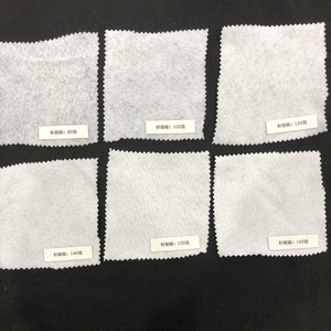 Rouleaux de <span class=keywords><strong>tissu</strong></span> d'entoilage tissé 100 % polyester à chaudement vendus, avec fonction adhésive thermocollante, type voile - Product Image 2