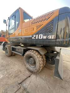 Excavatrice sur pneus Hyundai 210W-9T d'occasion, 90% neuve, haute qualité, bon prix, avec moteur Cummins, Hyundai 210W-9T à vendre - Product Image 5