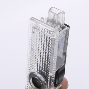Biểu Tượng Tự Động HD Biểu Tượng Lịch Sự Đèn Bước Đèn Mặt Đất Bộ Đèn LED Bóng Ma Cử<span class=keywords><strong>a</strong></span> Xe Chiếu Đèn Chào Mừng Logo 3D LED Cho BMW - Product Image 4