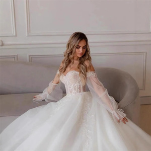 Off Shoulder <b>Bridal</b> Gown With Train Sweetheart Neckline Ball Gown Wedding Dress White Vintage Style Elegant Fit - Product Image 3