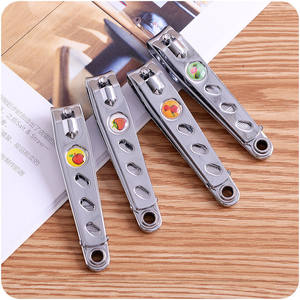 Coupe-ongles 0817 avec cure-oreilles, grandes pinces à ongles, coupe-ongles domestiques, ciseaux de gros à un yuan - Product Image 5