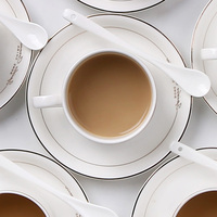 Vente en gros de sets de tasses à café et de soucoupes à 6 pièces, design européen personnalisé, bordure dorée, pour le thé de l'après-midi