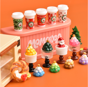 Accessoires DIY de la série Noël et Halloween : Breloques <span class=keywords><strong>en</strong></span> résine, miniatures de nourriture, <span class=keywords><strong>bonhomme</strong></span> de neige, homme <span class=keywords><strong>en</strong></span> <span class=keywords><strong>pain</strong></span> <span class=keywords><strong>d</strong></span>'épices, <span class=keywords><strong>d</strong></span>écorations festives - Vente chaude - Product Image 5