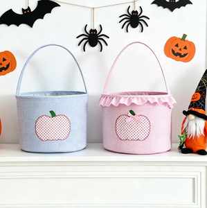 Sac fourre-tout rose à carreaux écossais avec volants pour bonbons, motif citrouille monogramme, pour Halloween, idéal pour les fournitures de fête - Product Image 2