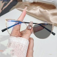 Lunettes Photochromiques Photogray Transparentes, Lunettes de Soleil Photochromiques Femme Monture Œil de Chat pour Tous Visages