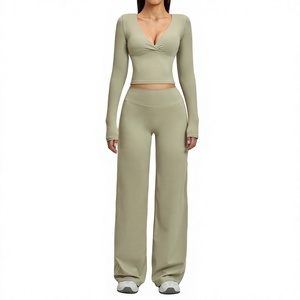 Conjunto Deportivo de Dos Piezas de Tela Suave de Alta Calidad, Leggings y Pantalones de Yoga Acampanados para Mujer, Conjunto Deportivo para Yoga y Running - Product Image 4