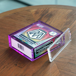 Vente en gros usine : Étui magnétique en acrylique dégradé pour <span class=keywords><strong>cartes</strong></span> <span class=keywords><strong>Panini</strong></span> Mosaic Football et rangement de <span class=keywords><strong>cartes</strong></span> de basketball - Product Image 1