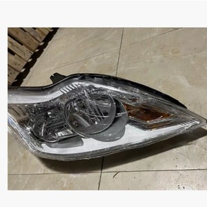 ไฟหน้าสำหรับรถฟอร์ด คลาสสิค ฟ็อกซ์ ปี 2009-2013 - Product Image 3