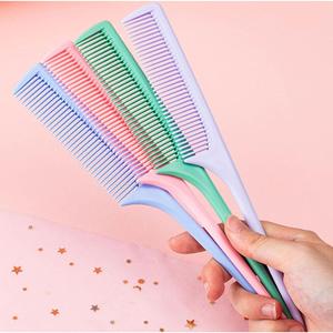 หวีแบ่งผมปลายแหลม Macron Color Rat Tail Comb  หวีซี่ถี่  ปลายหวีทำจากคาร์บอนไฟเบอร์  สำหรับจัดแต่งทรง<span class=keywords><strong>ผม</strong></span> ป้องกันไฟฟ้าสถิต - Product Image 2