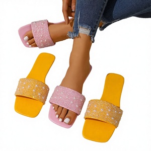 Nouvelles sandales plates pour femmes 611, 5 couleurs, perles et strass, sexy, à bout en acier, grandes tailles 35-43, de luxe, tendance, souples pour la plage - Product Image 1