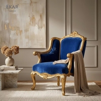 Fauteuil Bergère à dossier haut en velours saphir Versailles |   Fauteuil classique français doré de luxe - EKAR