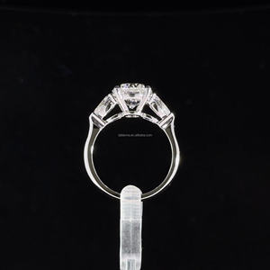 Personalización Joyería de moda Oro 18K Anillos de compromiso Anillo de eternidad mercery 2Ct Redondeado CVD Lab Grown Diamond Ring - Product Image 2