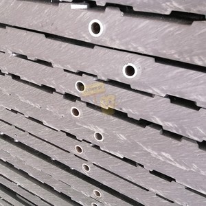 <span class=keywords><strong>Plaque</strong></span> <span class=keywords><strong>de</strong></span> piste routière robuste en UHMWPE <span class=keywords><strong>PEHD</strong></span> 2500*3000mm avec connecteur en acier, épaisseur et service <span class=keywords><strong>de</strong></span> découpe sur mesure - Product Image 4