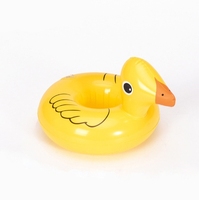 Porte-gobelet gonflable en PVC jaune conception de canard pour piscine plage sable jouets impression de Logo personnalisable pour tasses à thé au lait Cola