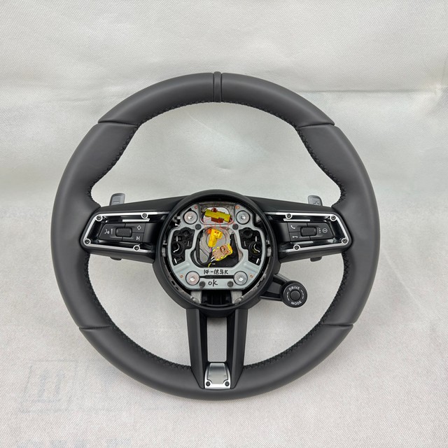 High Quality Car Replacement Steering Wheel for Porsche Carbon Fiber Steering Wheel